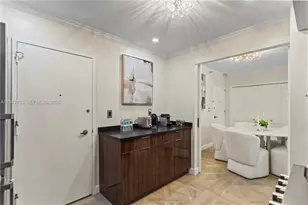 5700 Collins Ave, Miami Beach, FL 33140 - Photo 17