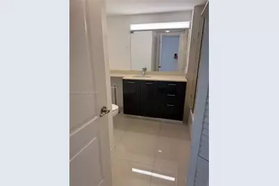 2750 NE 183rd St #1902, Aventura, FL 33160 - Photo 21