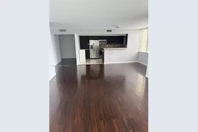 2750 NE 183rd St #1902, Aventura, FL 33160 - Photo 9