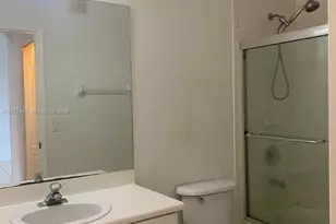 17630 NW 73rd Ave, Hialeah, FL 33015 - Photo 17