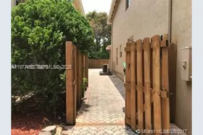 11142 NW 72nd Ter, Doral, FL 33178 - Photo 3