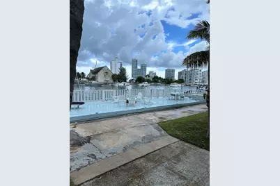 6865 Bay Dr #5, Miami Beach, FL 33141 - Photo 9
