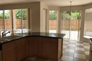 11142 NW 72nd Terrace, Doral, FL 33178 - Photo 7