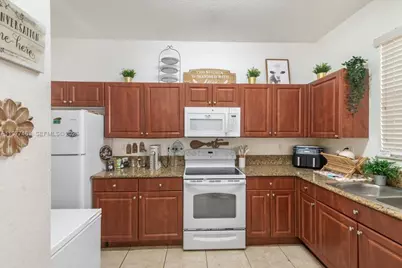 12958 SW 135th St, Miami, FL 33186 - Photo 7