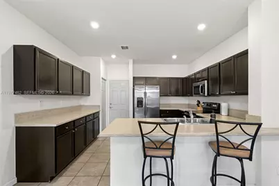 2380 NE 1st St, Homestead, FL 33033 - Photo 15