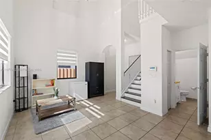 2380 NE 1st St, Homestead, FL 33033 - Photo 7