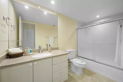 19370 Collins Ave #1605, Sunny Isles Beach, FL 33160 - Photo 15