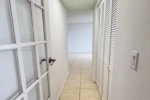 13499 Biscayne Blvd, North Miami, FL 33181 - Photo 17