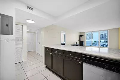 2301 Collins Ave #802, Miami Beach, FL 33139 - Photo 5