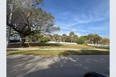 9506 SW 57th Ave, Pinecrest, FL 33156 - Photo 5