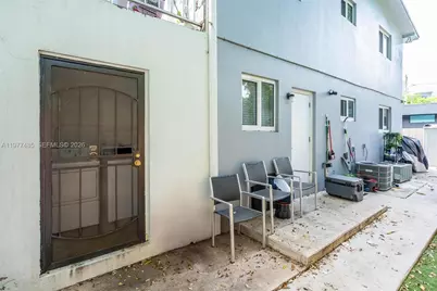 661 NE 61st St, Miami, FL 33137 - Photo 9