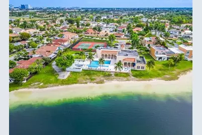 12696 NW 10th Ln, Miami, FL 33182 - Photo 11