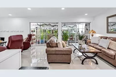12696 NW 10th Ln, Miami, FL 33182 - Photo 21