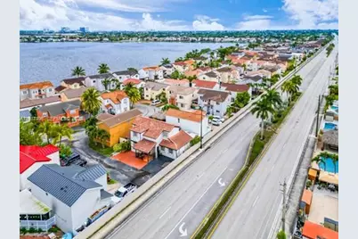 12696 NW 10th Ln, Miami, FL 33182 - Photo 3