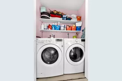 12696 NW 10th Ln, Miami, FL 33182 - Photo 35