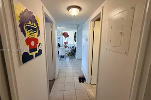 1470 NE 123rd St, North Miami, FL 33161 - Photo 5