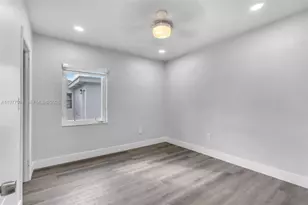 648 South Dr, Miami Springs, FL 33166 - Photo 9