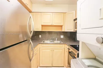 134 SW 7th Ave #403, Miami, FL 33130 - Photo 11