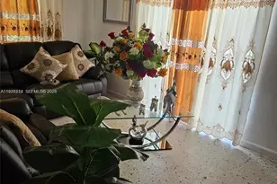 1434 NW 2nd St, Miami, FL 33125 - Photo 3