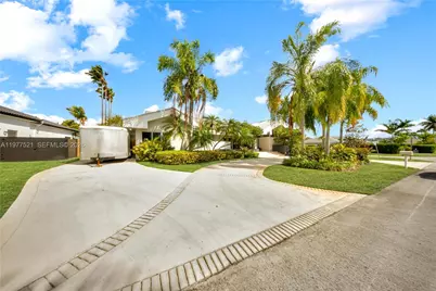 10101 SW 145th St, Miami, FL 33176 - Photo 57