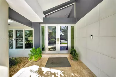 10101 SW 145th St, Miami, FL 33176 - Photo 5