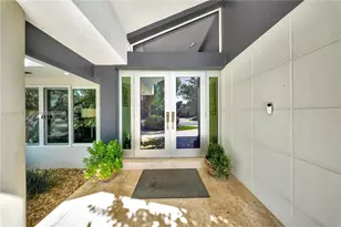 10101 SW 145th St, Miami, FL 33176 - Photo 5