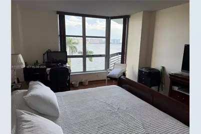 3600 Mystic Pointe Dr #615, Aventura, FL 33180 - Photo 9