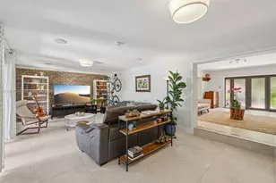 441 SW 27th Rd, Miami, FL 33129 - Photo 15