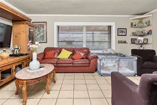 9011 SW 18th Terrace, Miami, FL 33165 - Photo 17