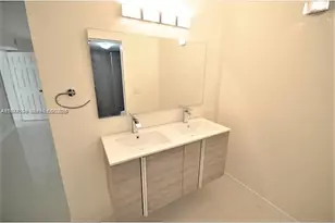 3571 Magellan Cir, Aventura, FL 33180 - Photo 11