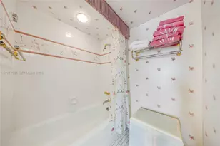 19355 Turnberry Way, Aventura, FL 33180 - Photo 39