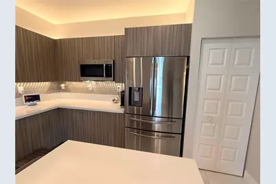 4900 NW 83rd Path, Doral, FL 33166 - Photo 5