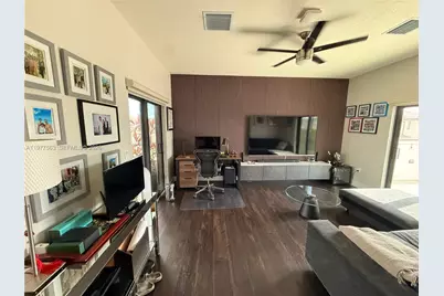 4900 NW 83rd Path, Doral, FL 33166 - Photo 11