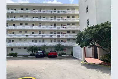 3010 Marcos Dr #R105, Aventura, FL 33160 - Photo 19