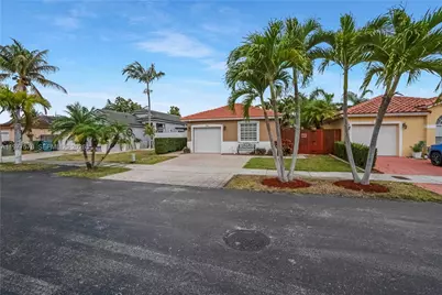 15561 SW 144th Ter, Miami, FL 33196 - Photo 7