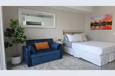 1300 Brickell Bay Dr #2512, Miami, FL 33131 - Photo 5