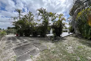 18160 NW 82nd Ave, Hialeah, FL 33015 - Photo 21