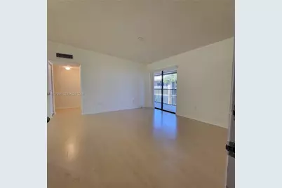 9379 S Belfort Cir #216, Tamarac, FL 33321 - Photo 9