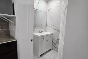 345 NW 5th Ave, Florida City, FL 33034 - Photo 9