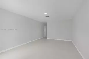 13347 SW 274th St, Homestead, FL 33032 - Photo 9