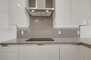 17475 Collins Ave, Miami Beach, FL 33160 - Photo 15