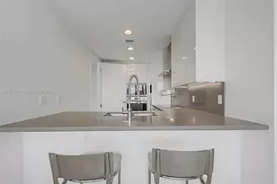 17475 Collins Ave, Miami Beach, FL 33160 - Photo 23