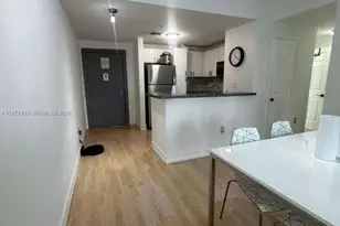 185 SE 14th Terrace, Miami, FL 33131 - Photo 5