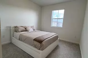 2409 SE 28th St, Homestead, FL 33035 - Photo 7