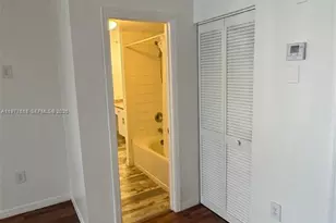 131 SW 117th Ave, Pembroke Pines, FL 33025 - Photo 17