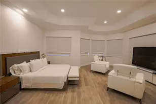 2418 Poinciana Ct, Weston, FL 33327 - Photo 9