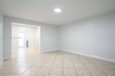 7311 Byron Ave #3, Miami Beach, FL 33141 - Photo 3