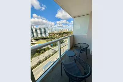 19201 Collins Ave #933, Sunny Isles Beach, FL 33160 - Photo 3