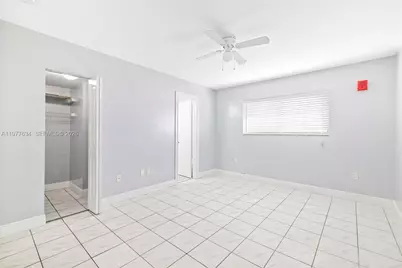 5400 W 21st Ct #402, Hialeah, FL 33016 - Photo 5
