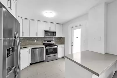 650 Coral Way #206, Coral Gables, FL 33134 - Photo 3